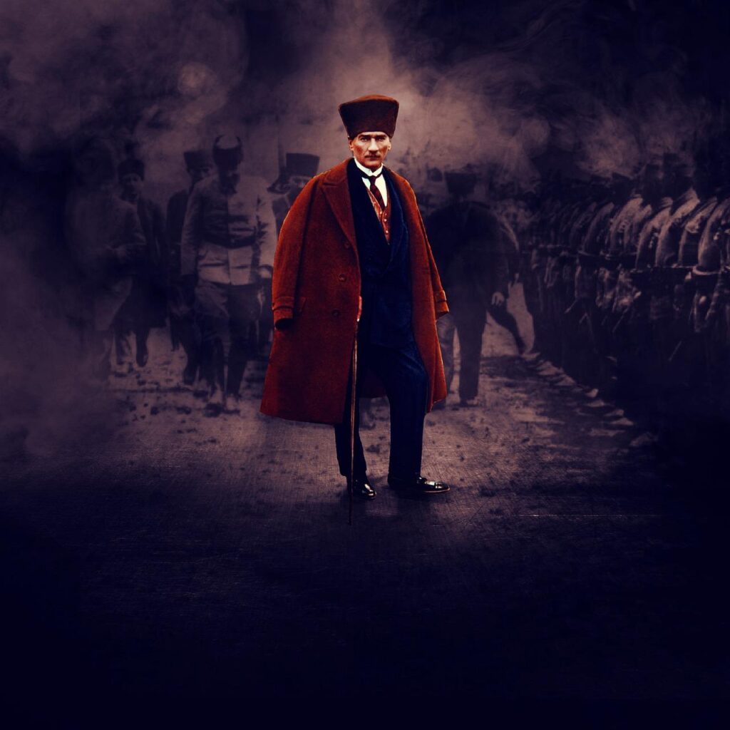 How to Mix Patterns and Textures in Vintage-Inspired Outfits