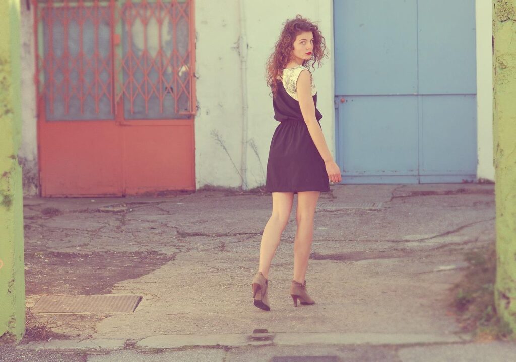 Vintage Hairstyles and Makeup Across the Decades Vintage Hairstyles and Makeup Across the Decades