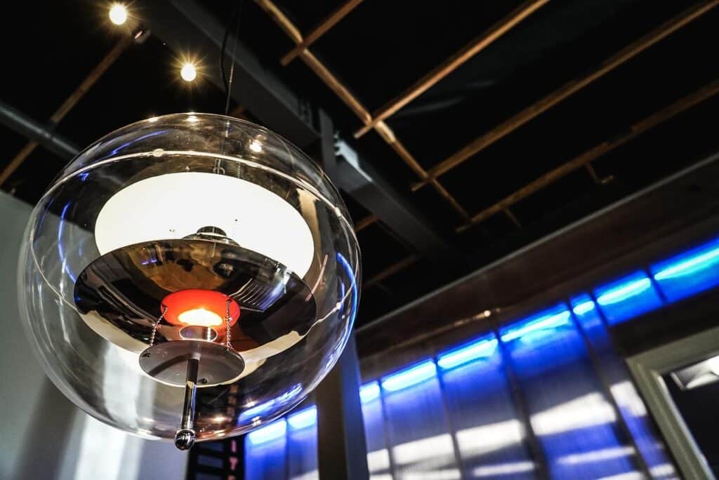 How to Mix Mid-Century Modern with Your Decor